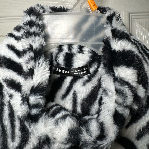 SHEIN Drop Shoulder Zebra Faux Fur Coat - Picture 4 of 5